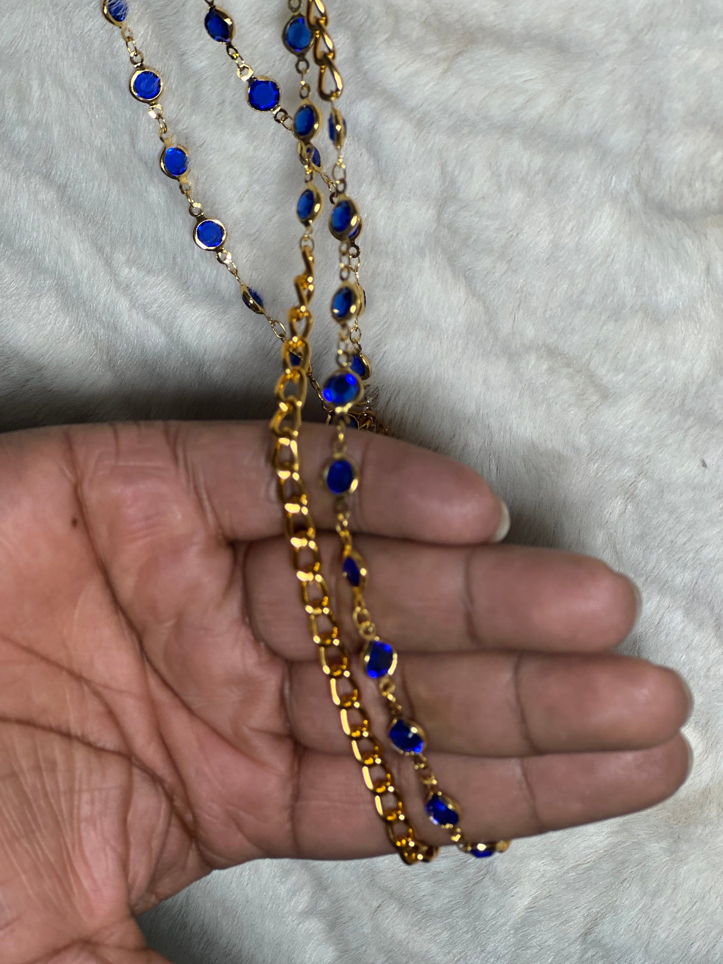 Bijou de corps bleu sensuel.